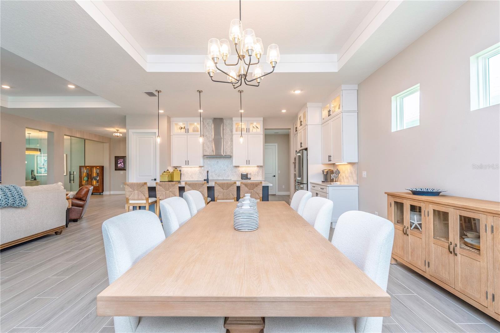 Dining room.