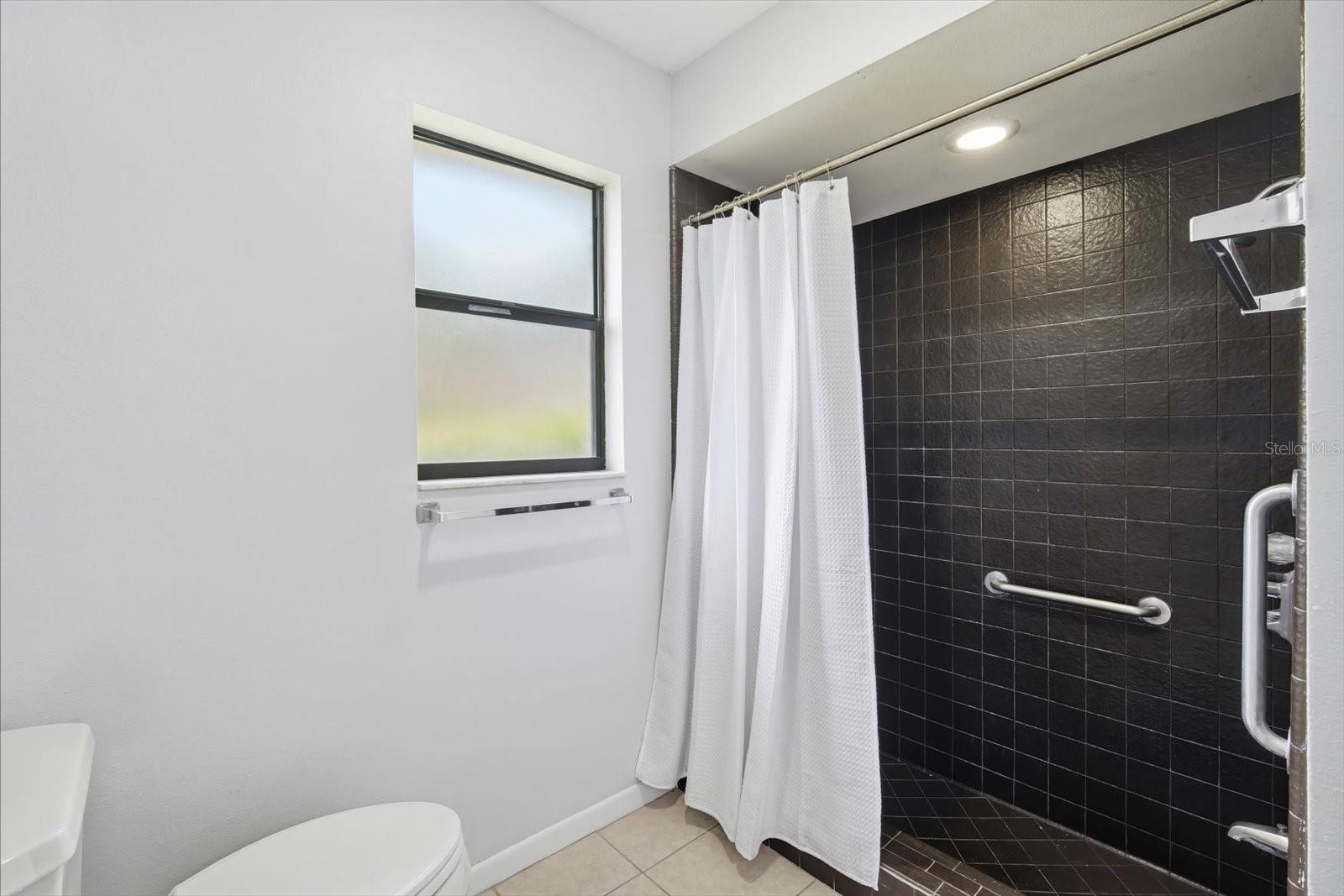 Primary En Suite Shower