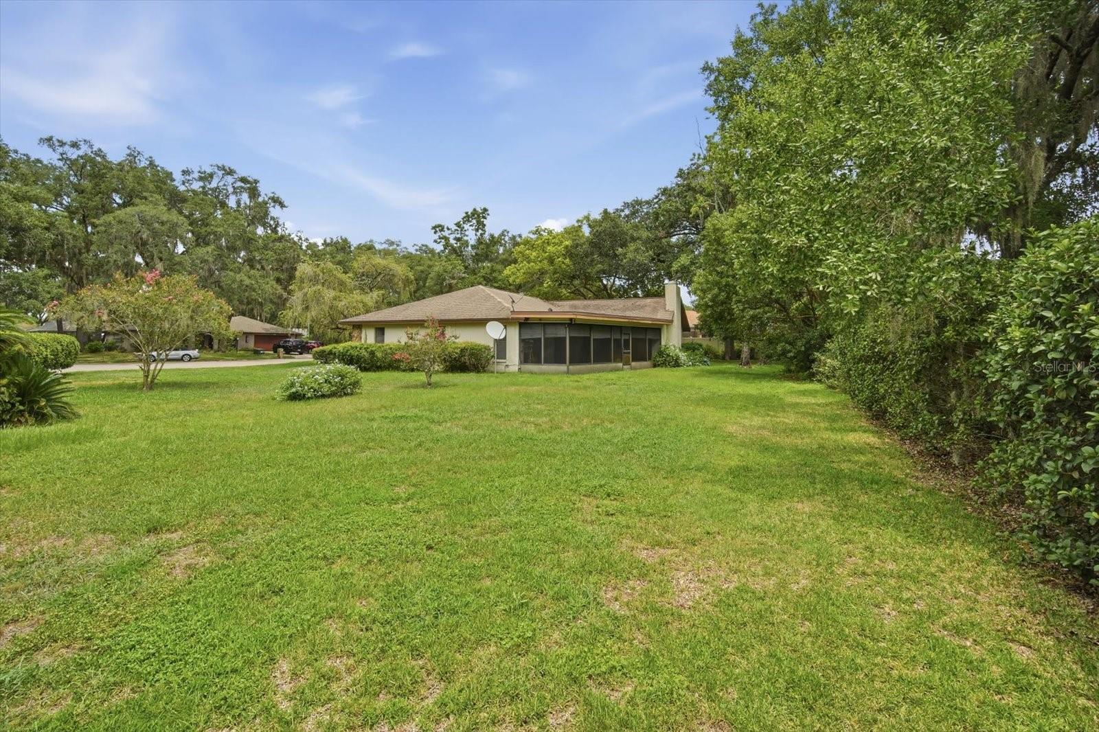 Nearly .5 acres, no CDD, $275 annual HOA