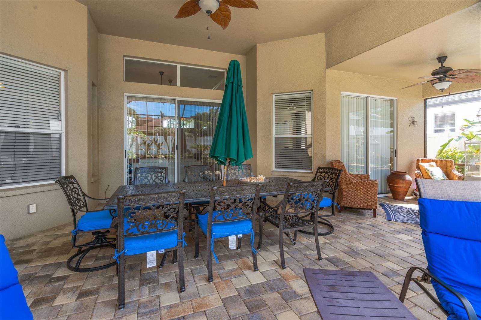Covered Outdoor Lanai for al fresco dining poolside