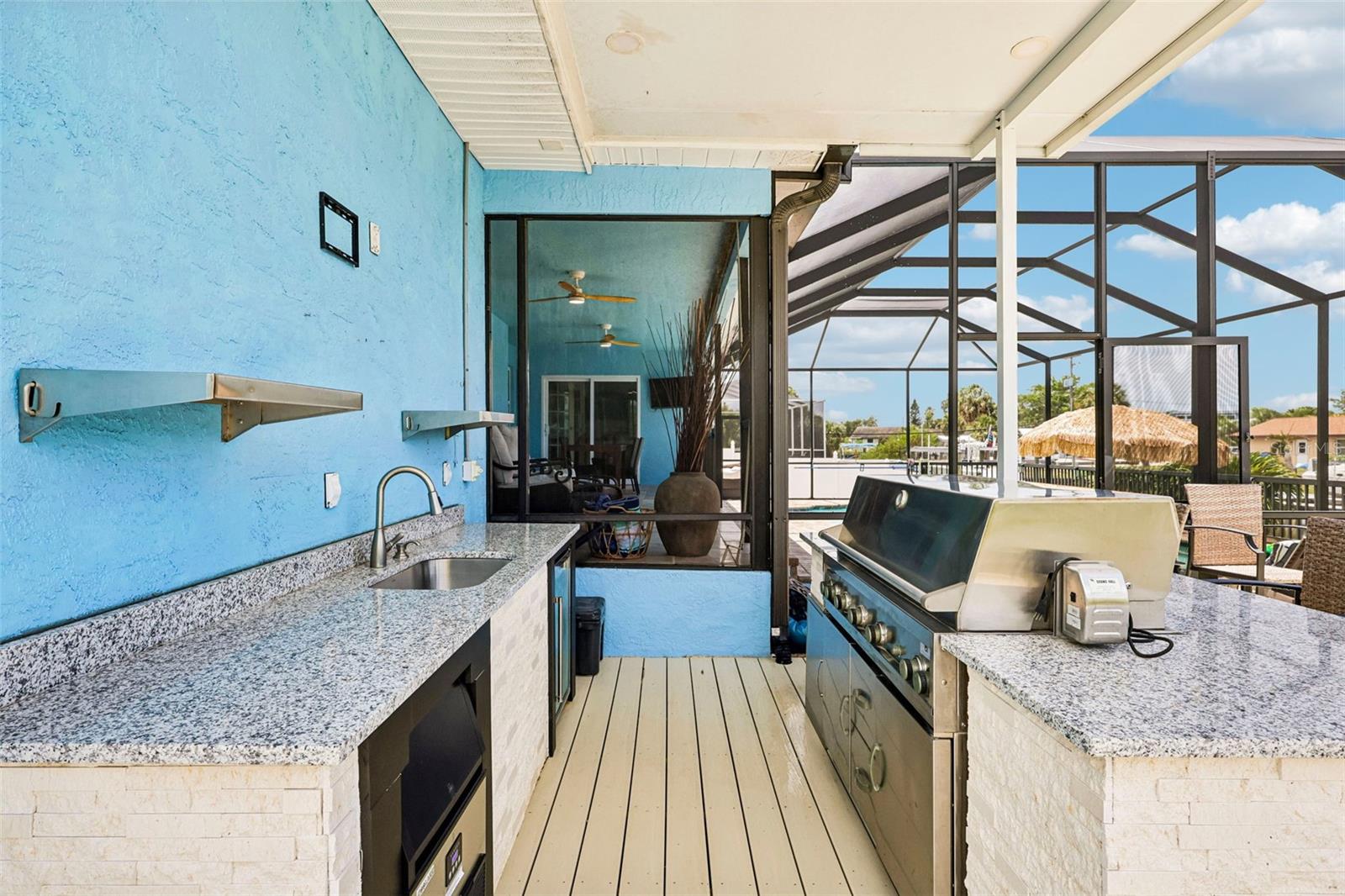 outdoor kitchen area
