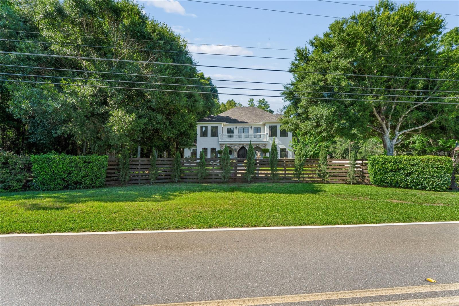 TB8518033
