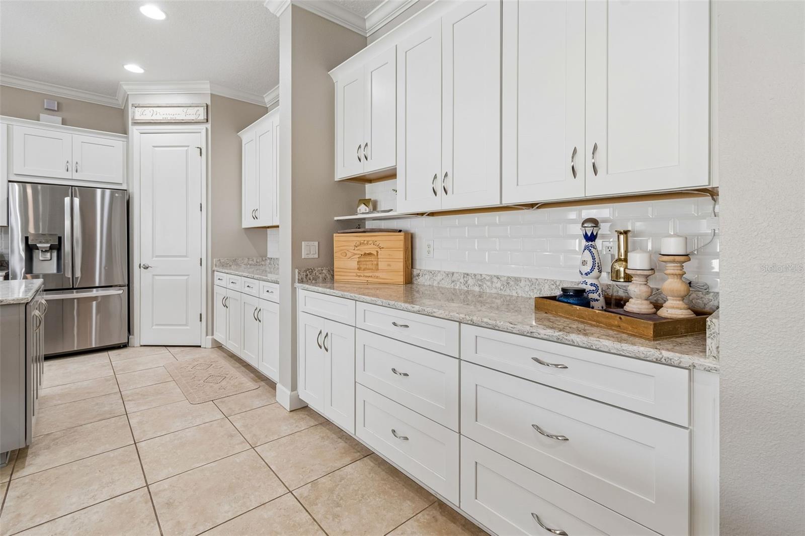 Kitchen - Extra cabinets