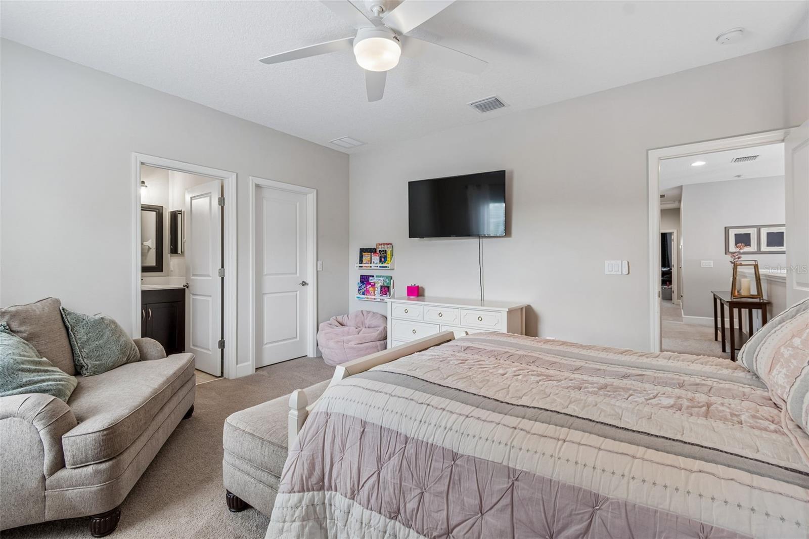 Bedroom 3 - with en-suite bathroom