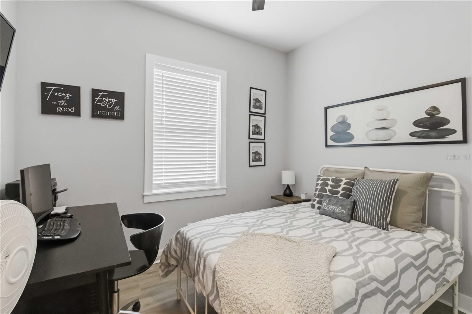 A flexible secondary bedroom ready to make your own