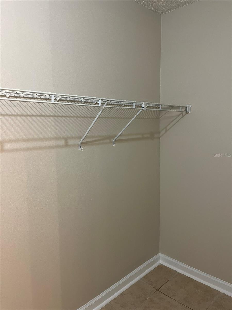 walk0in closet primary bedroom