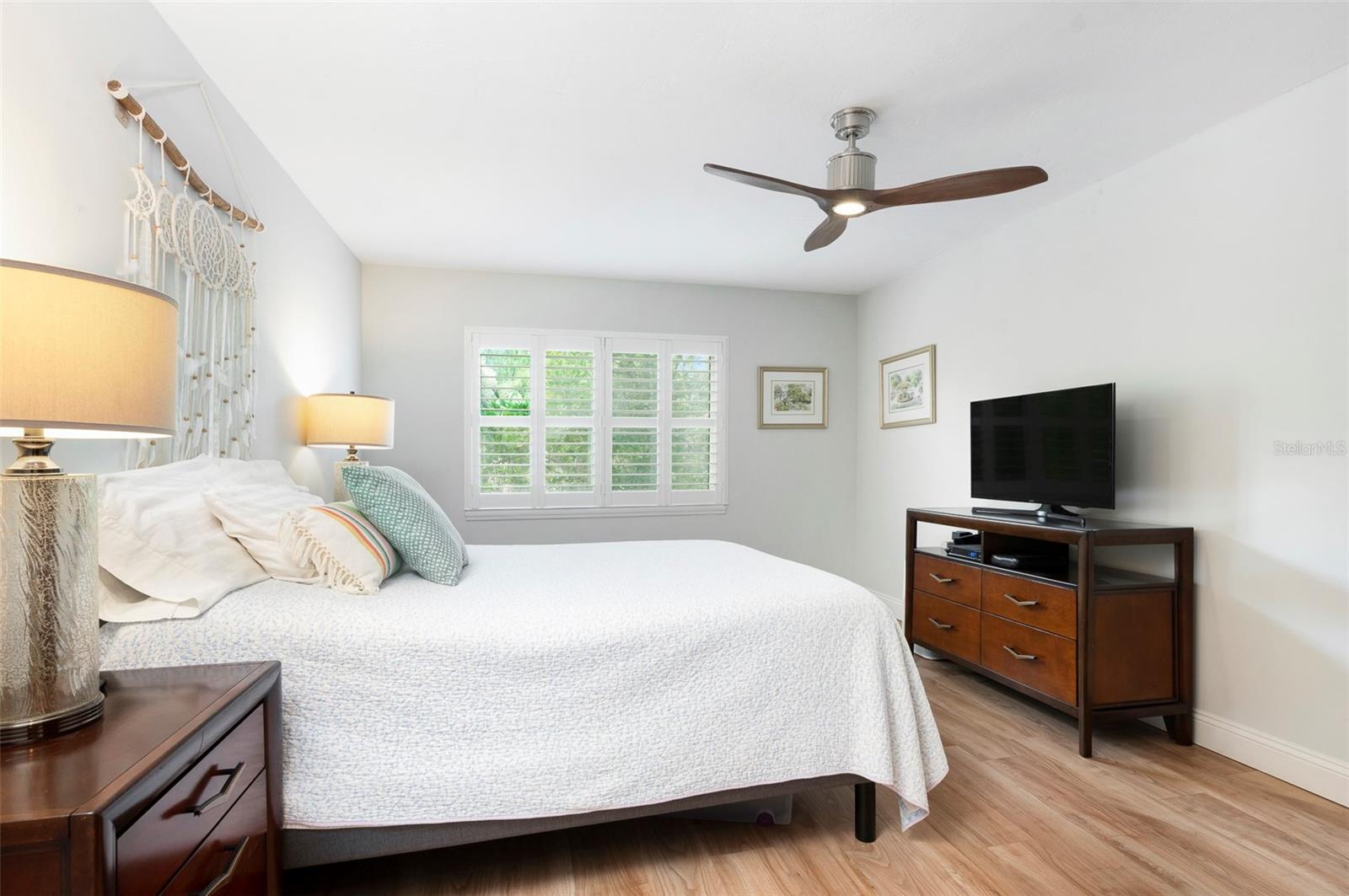Large Primary Suite looks out to the conservation area. Privacy abounds!