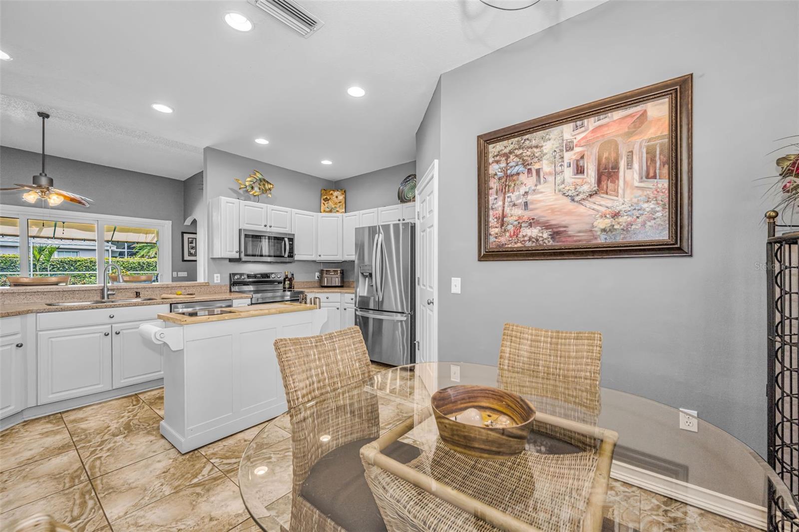 Open Kitchen