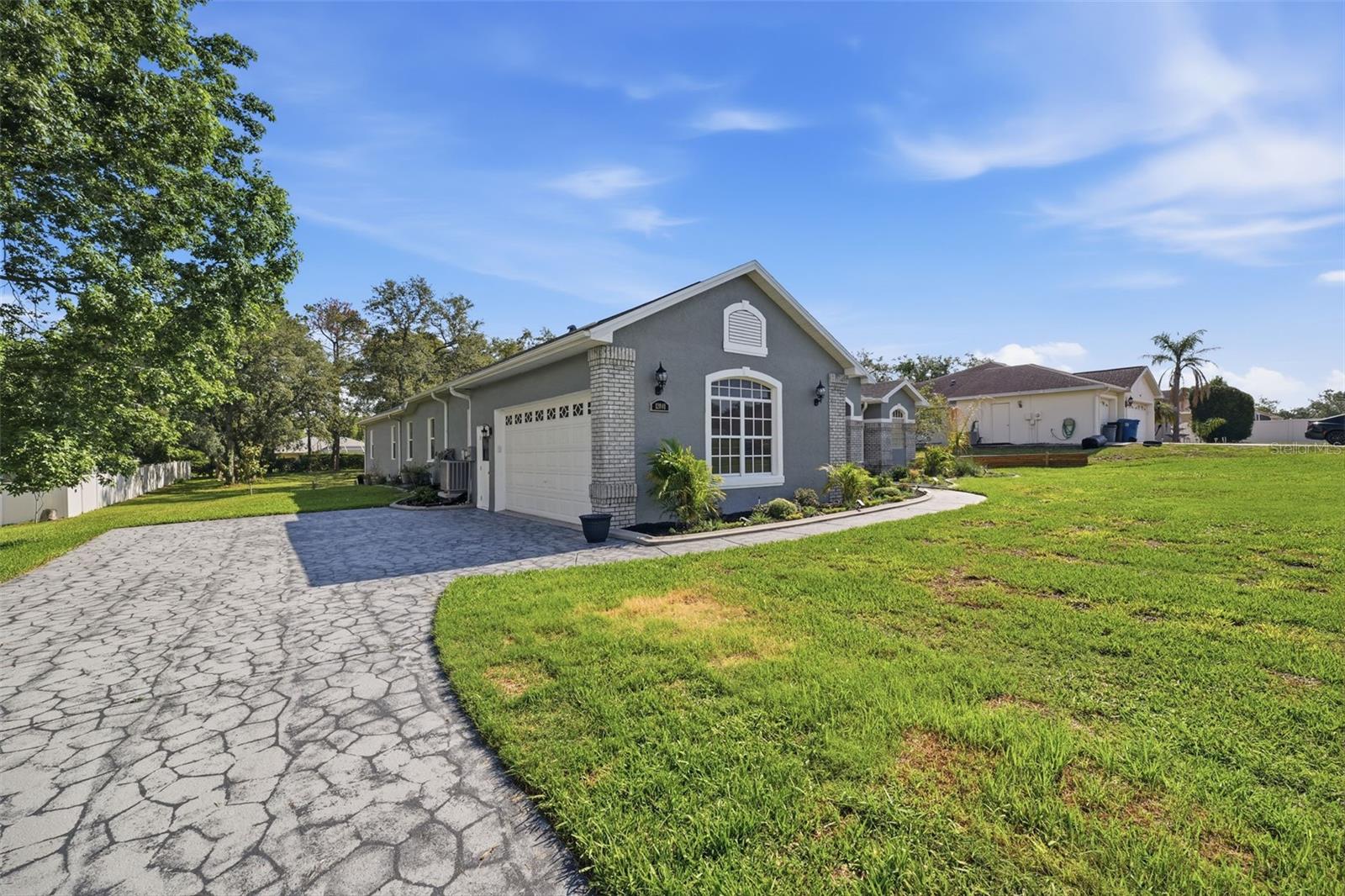 beautifully designed driveway