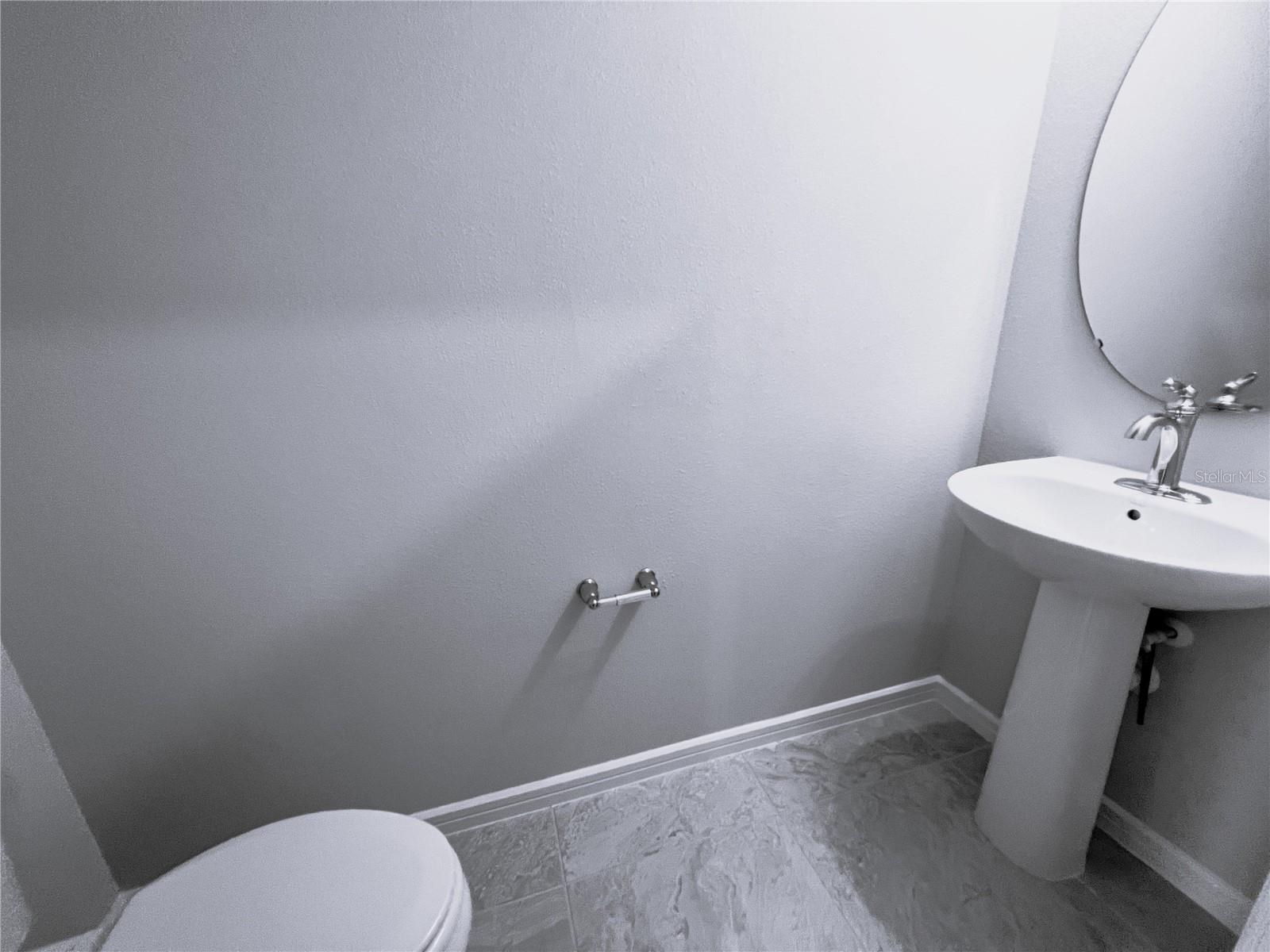 TB8518455