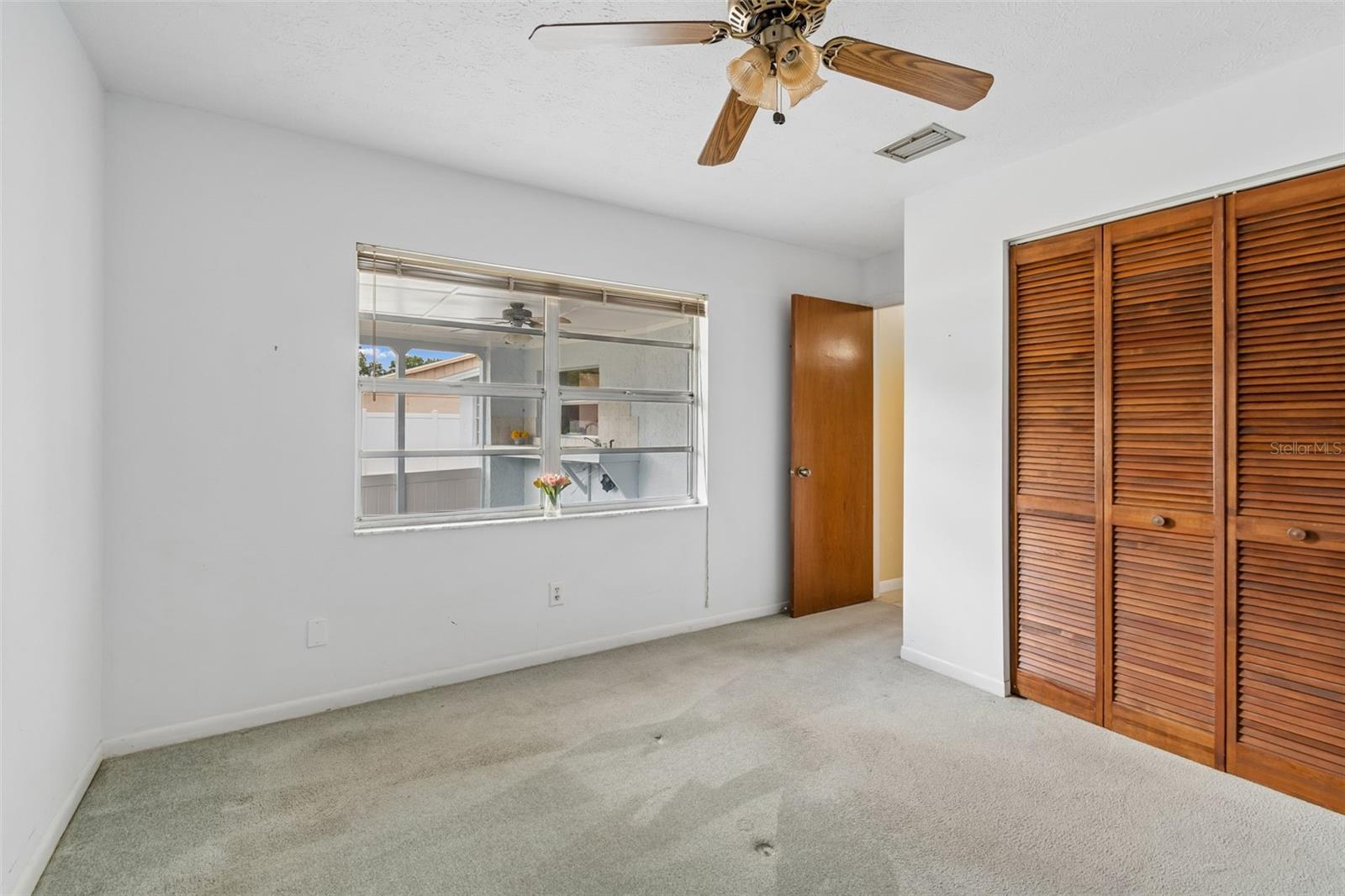 Secondary bedroom