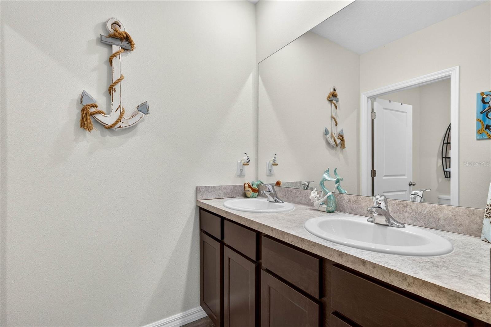 Guest Bath Upstairs