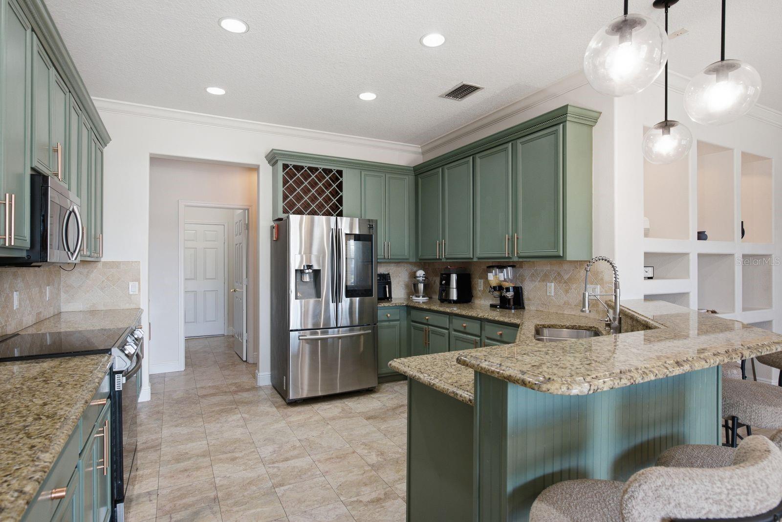 Sitting Area on back of Kitchen counter