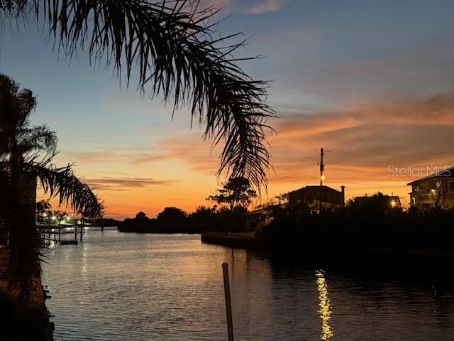 IMPRESSIVE SUNSETS