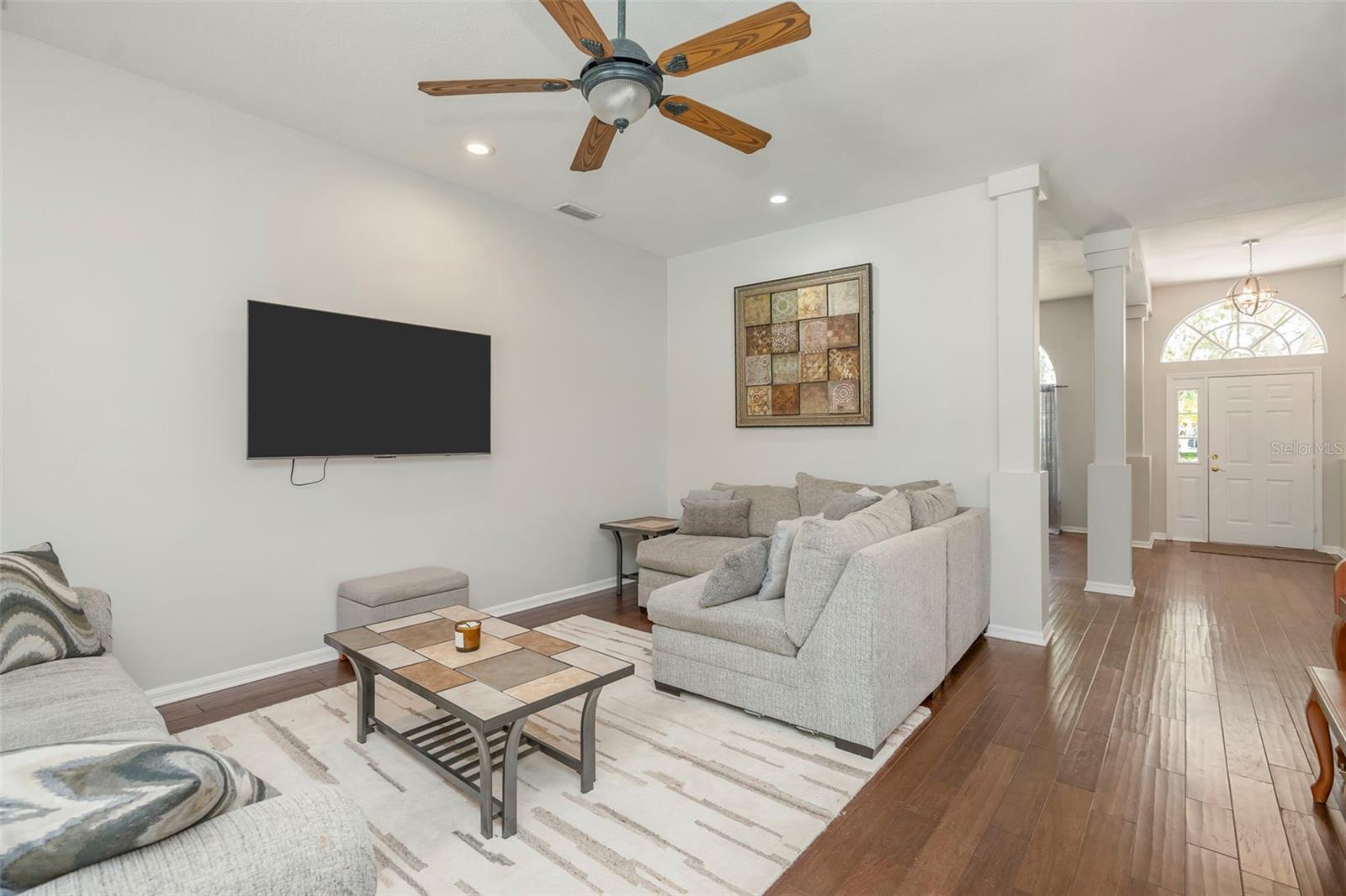 Family Room/Foyer