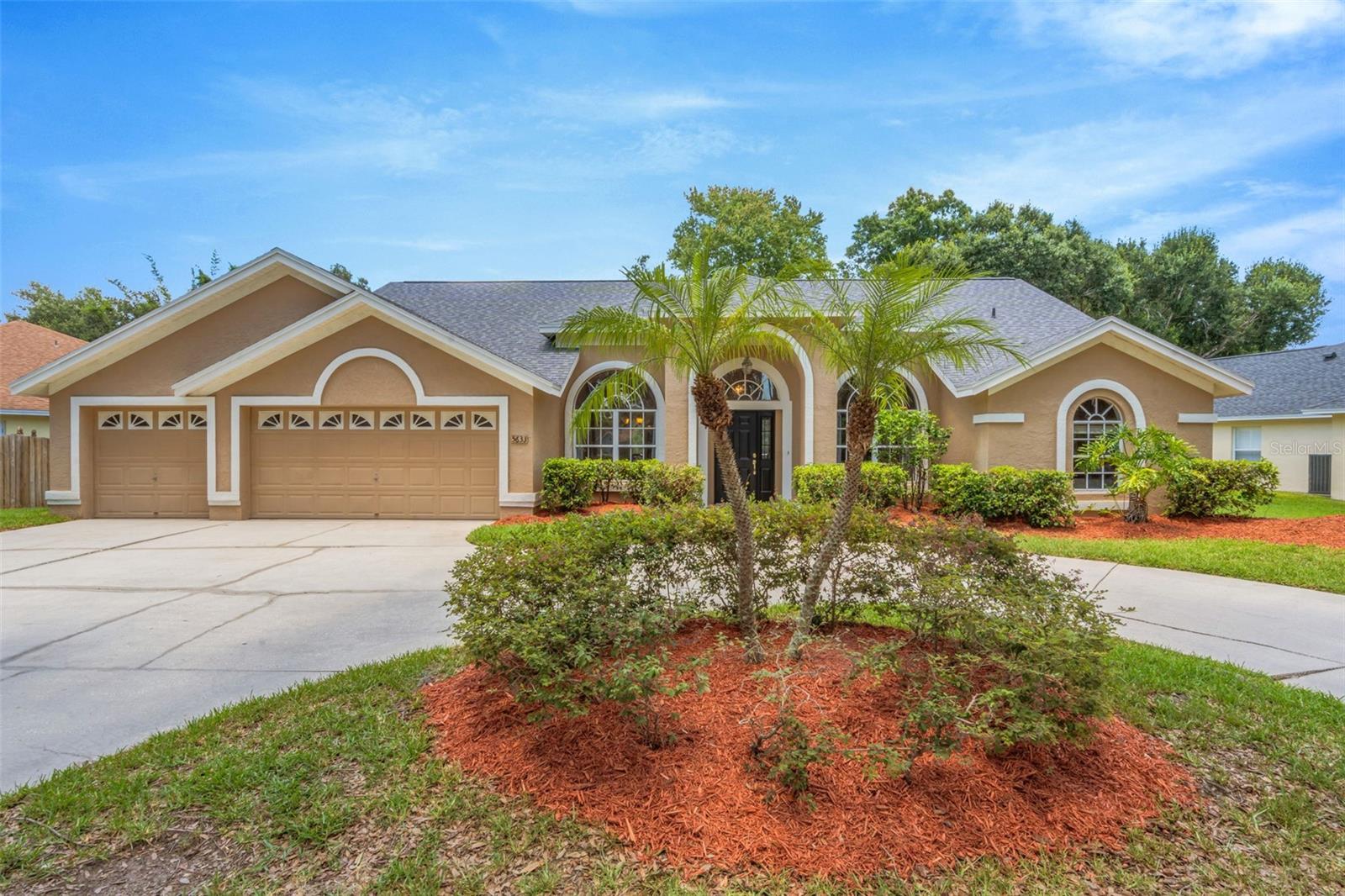 Front/Circular Driveway