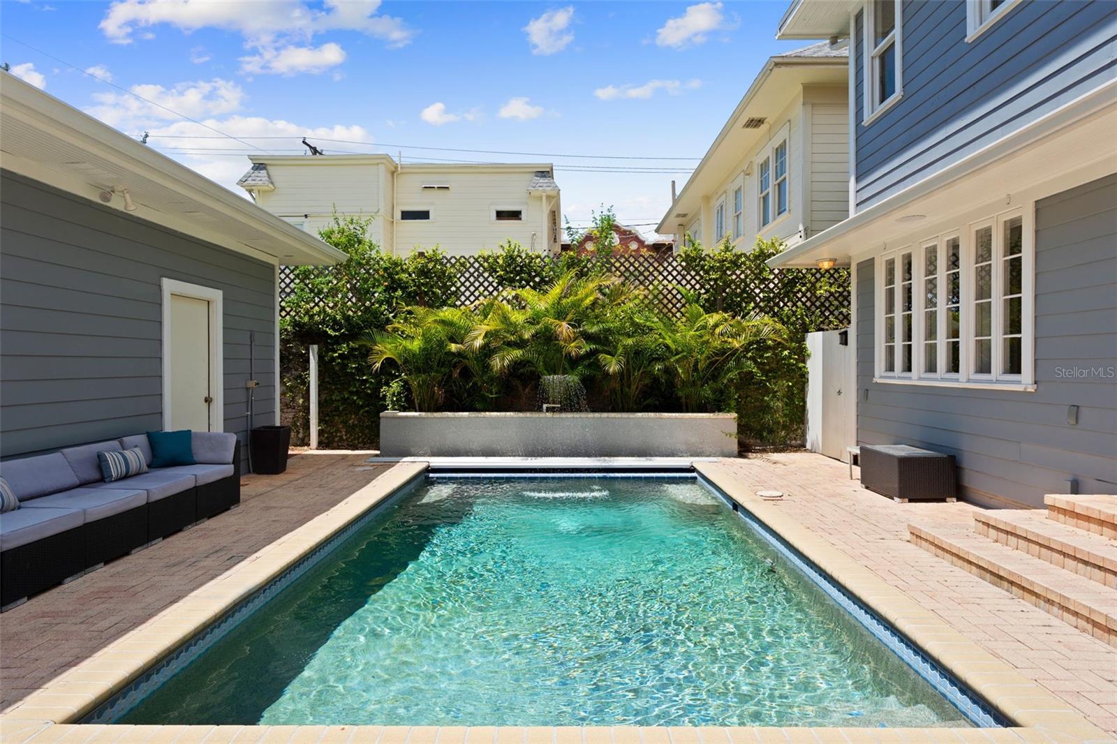 Pool with Fountain