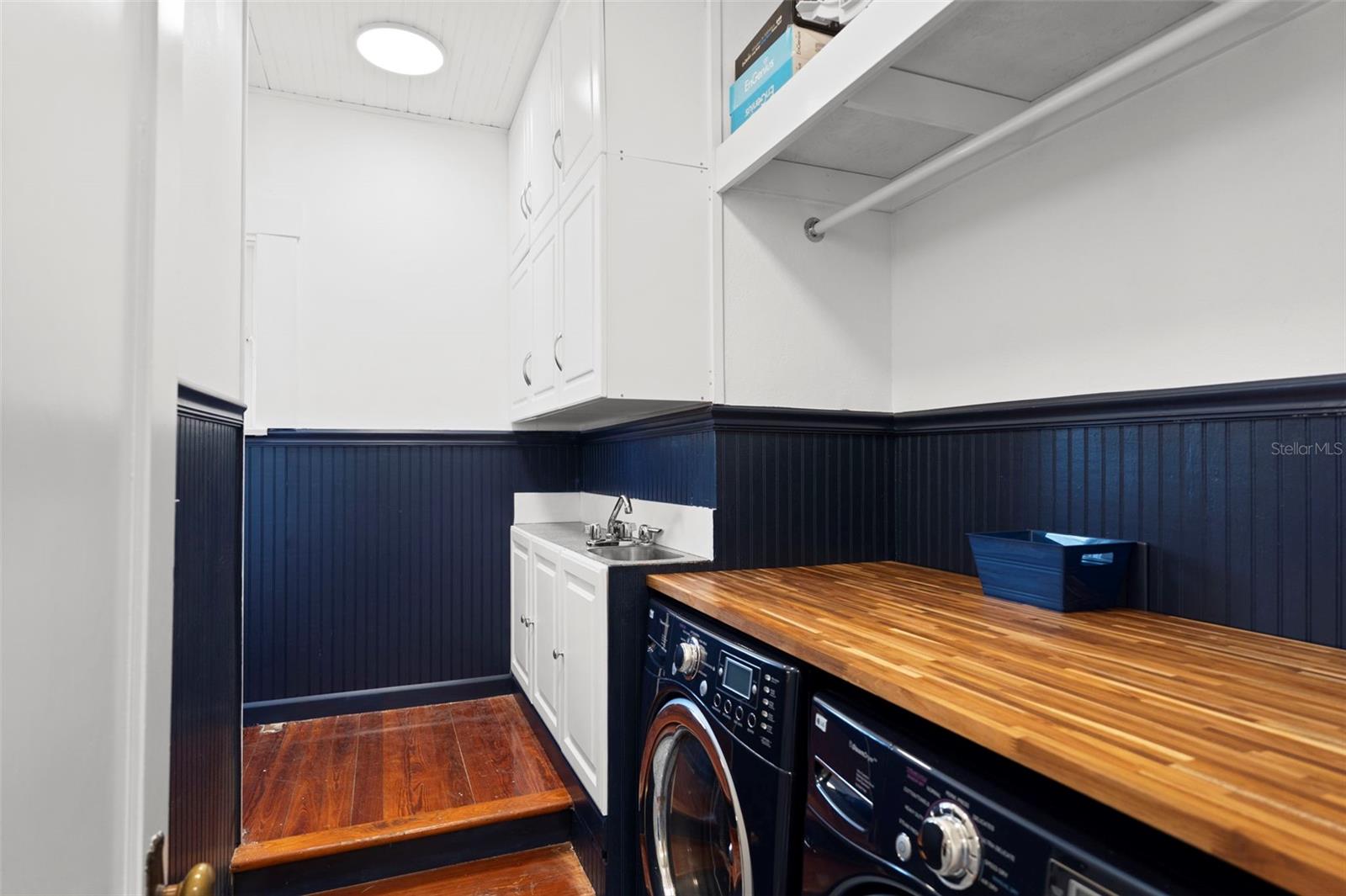 2nd floor laundry room