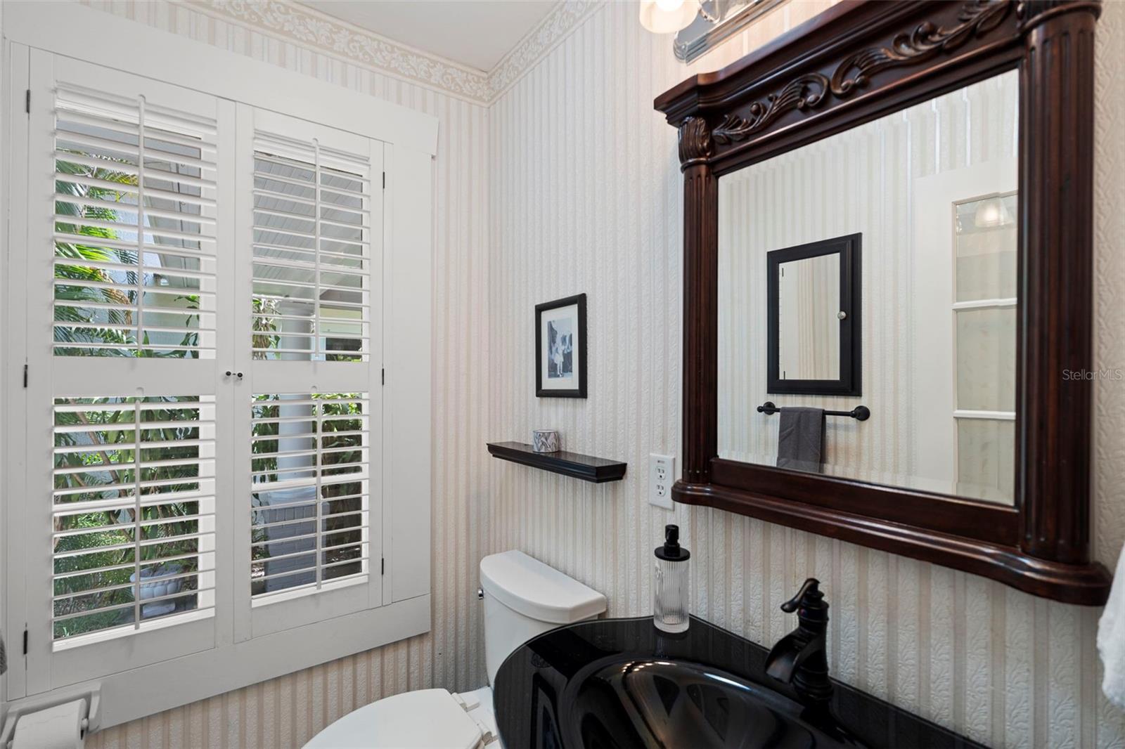 1/2 bath on the 1st floor
