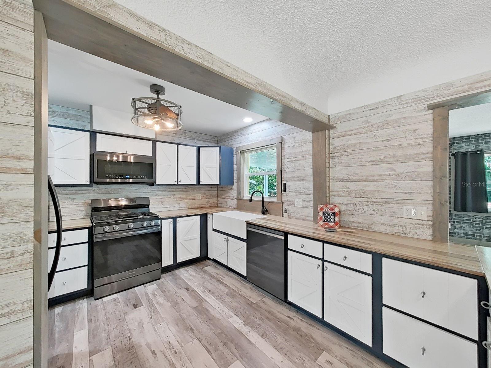 Walk-in Pantry in Kitchen