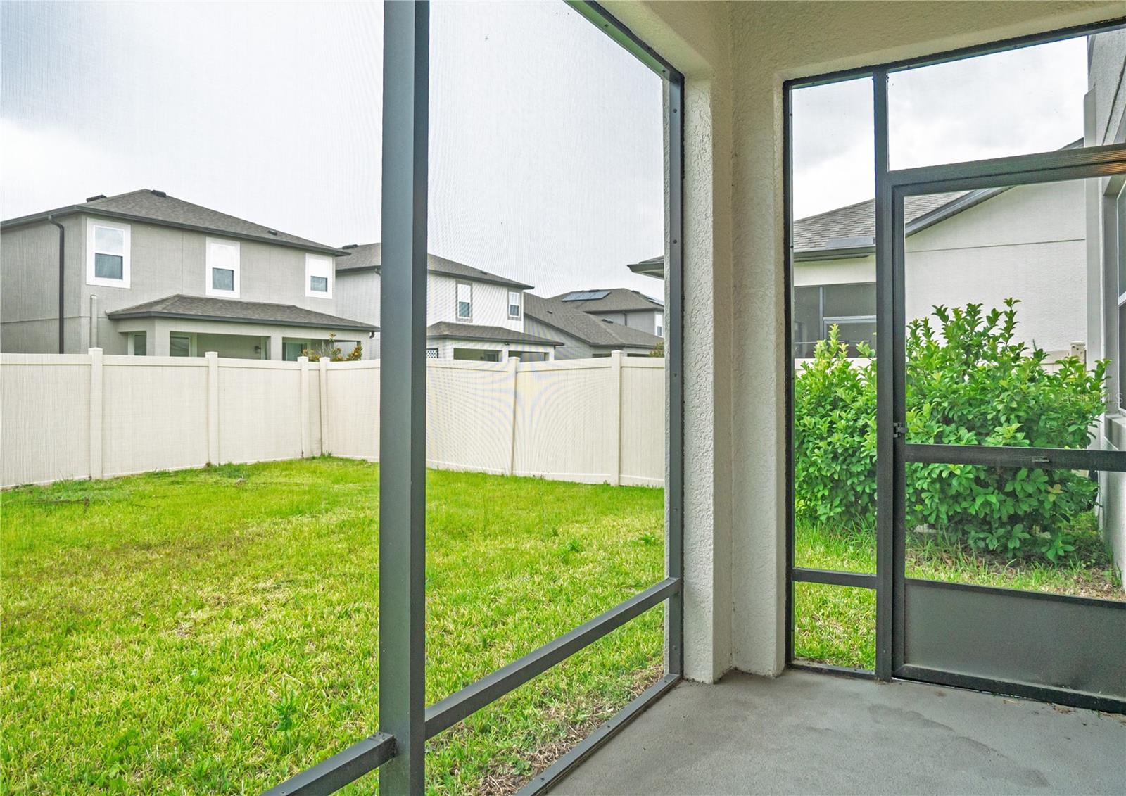 Screened-in Porch