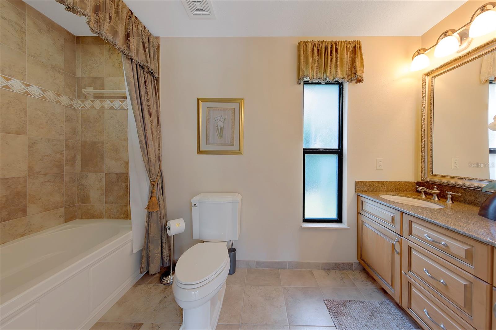 Bathroom 4 ensuite