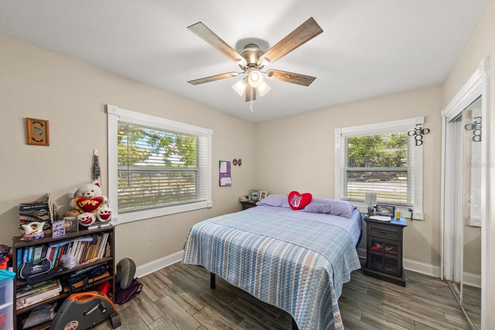 BEDROOM 2