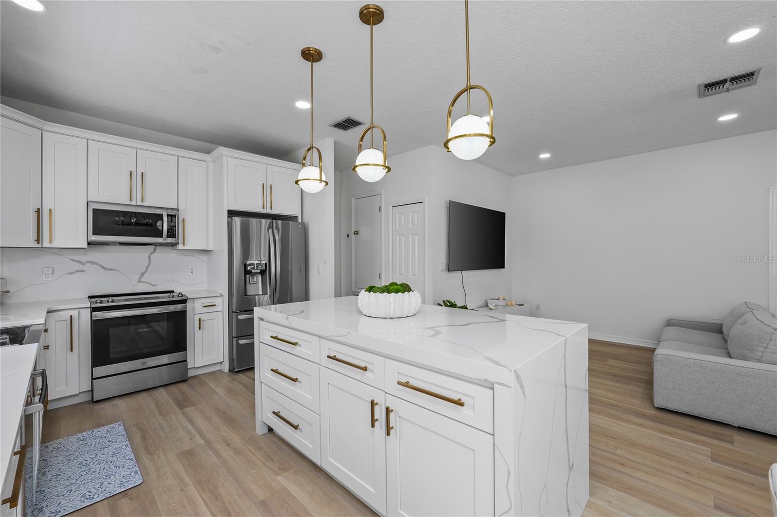 Fully remodeled Kitchen