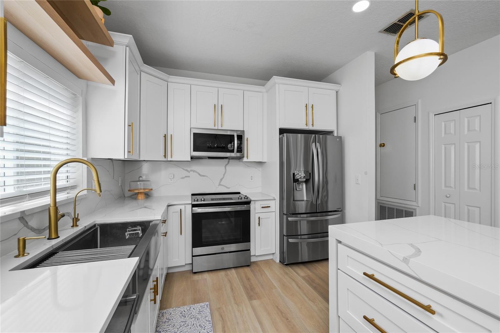 Spacious kitchen