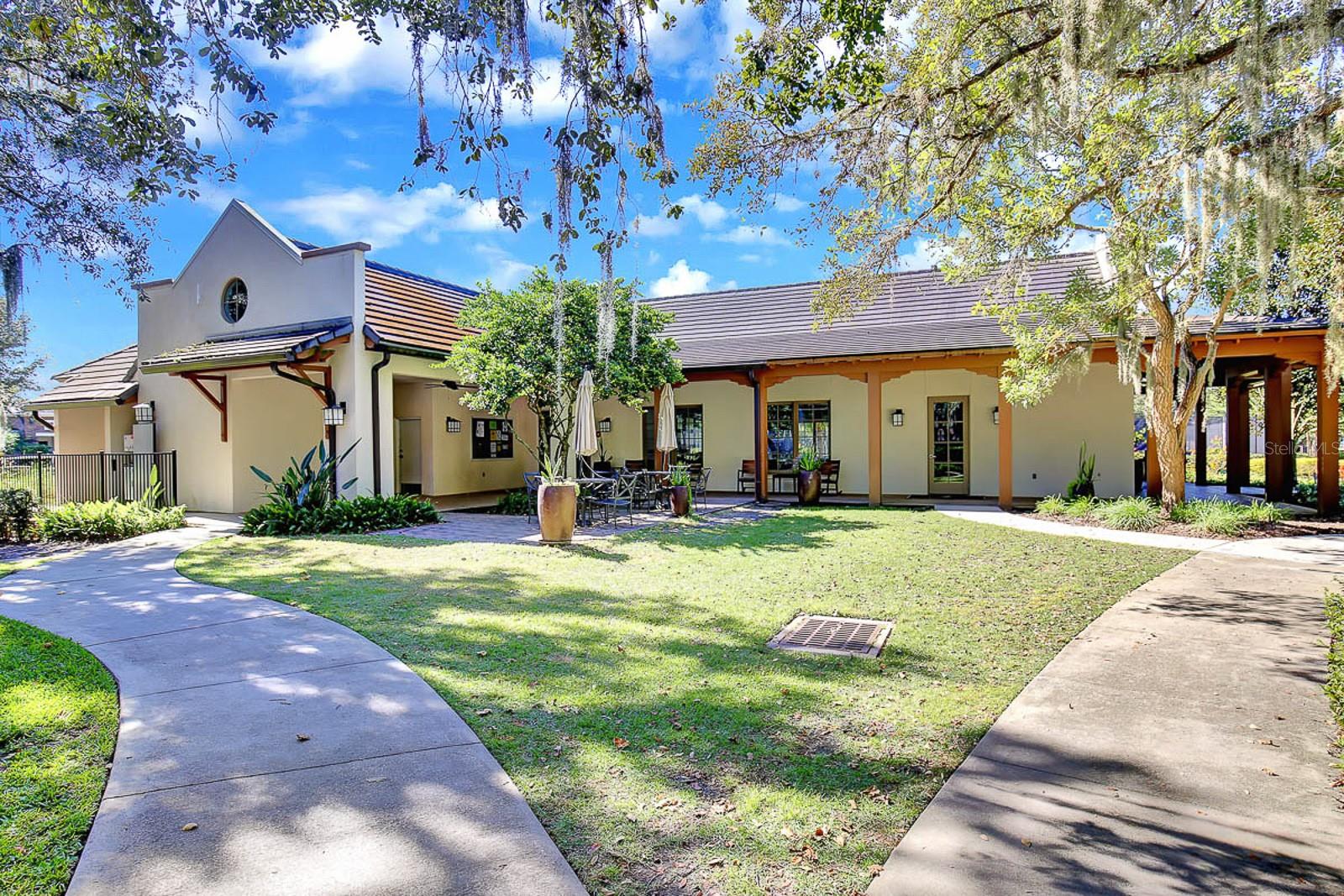 TB8518853