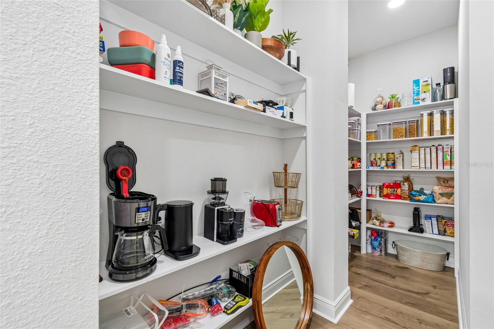 Walk-in Pantry