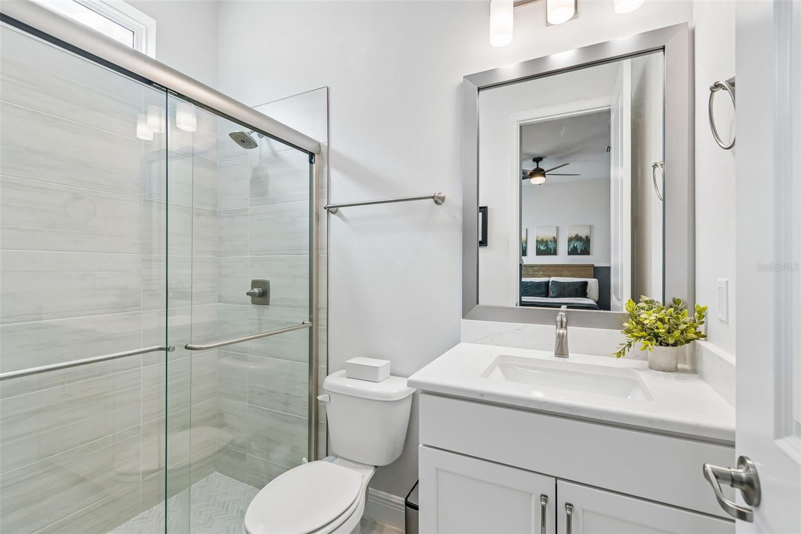Bedroom 3 Full Ensuite Bathroom