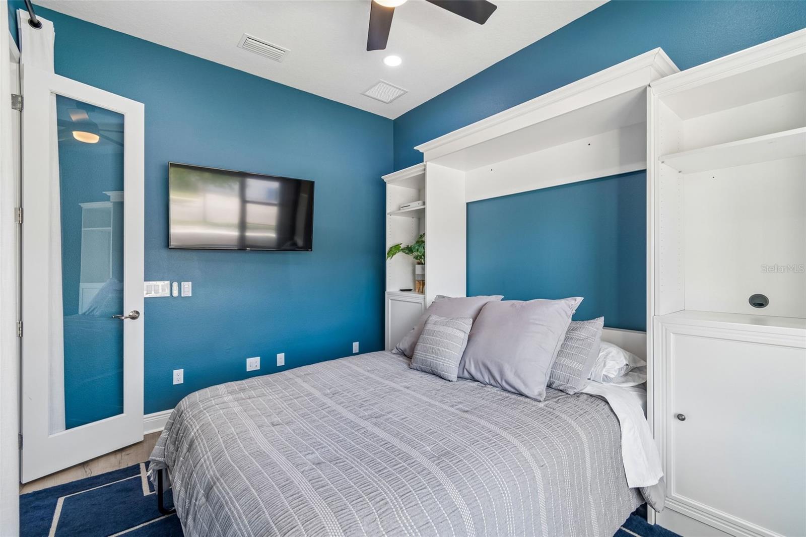 Office/6th Bedroom