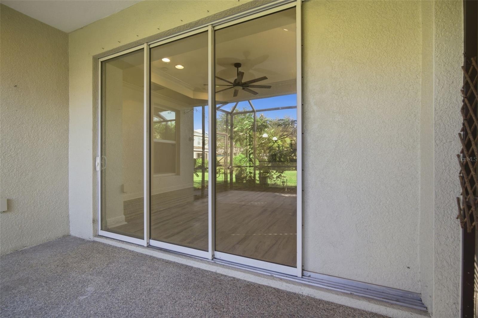 Large screened in lanai