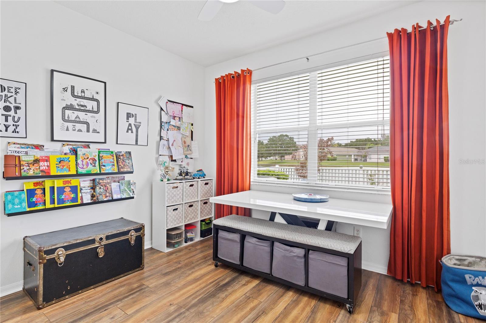 Large 4th bedroom with lots of light.