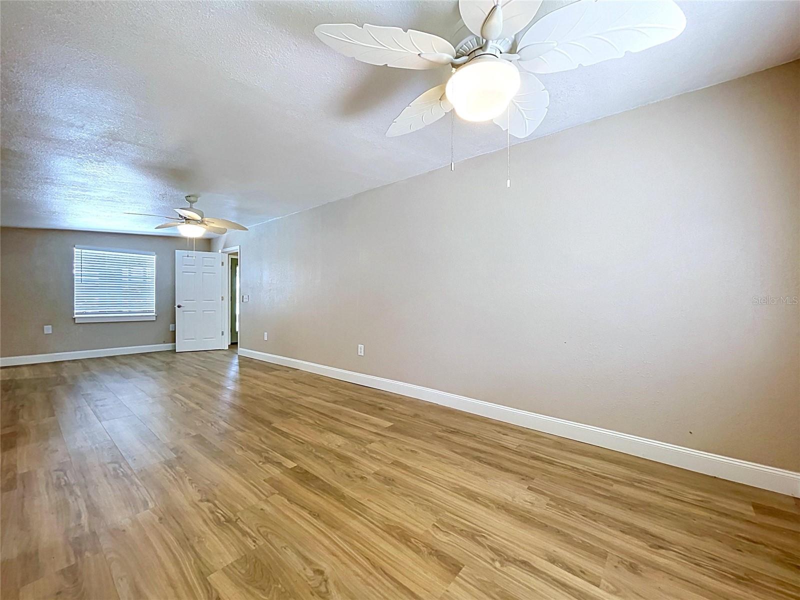 FAMILY ROOM/ANOTHER BONUS AREA