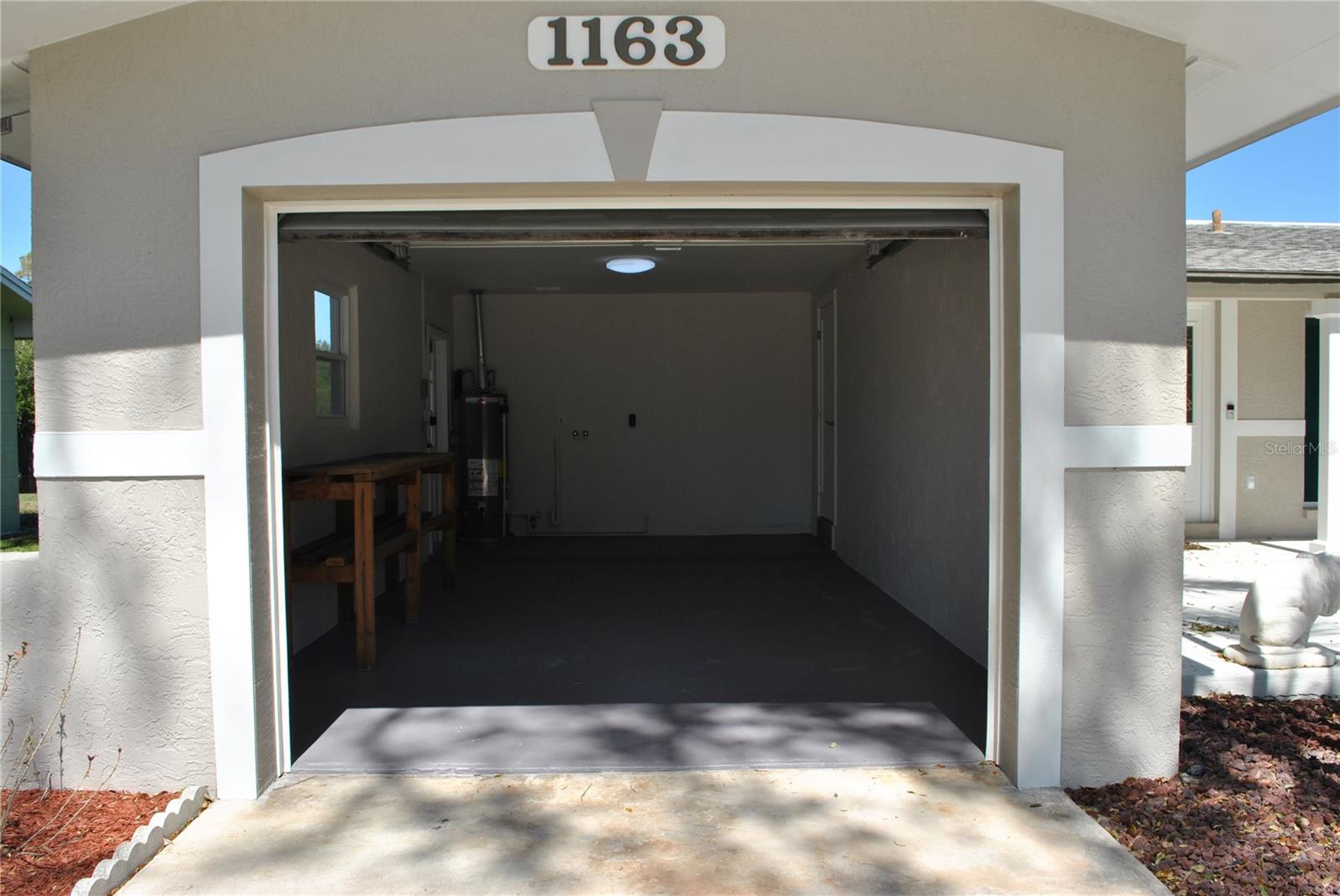 1-Car Garage