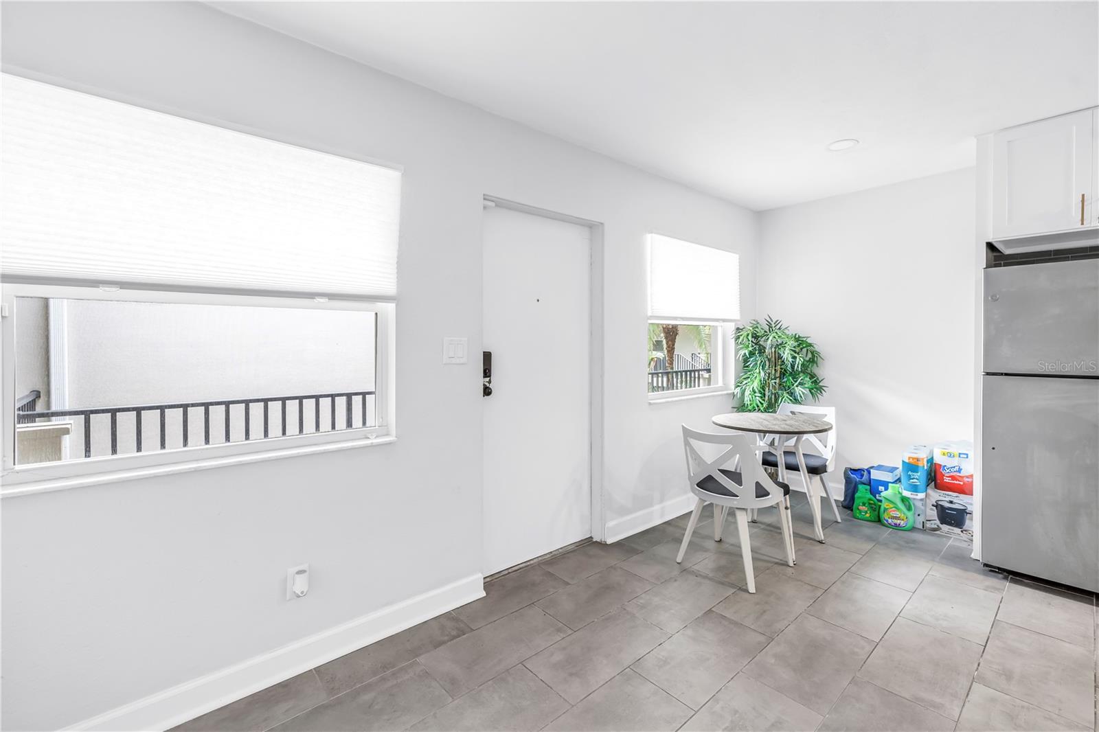 dinette area, the area on the left side of the picture has room for a desk