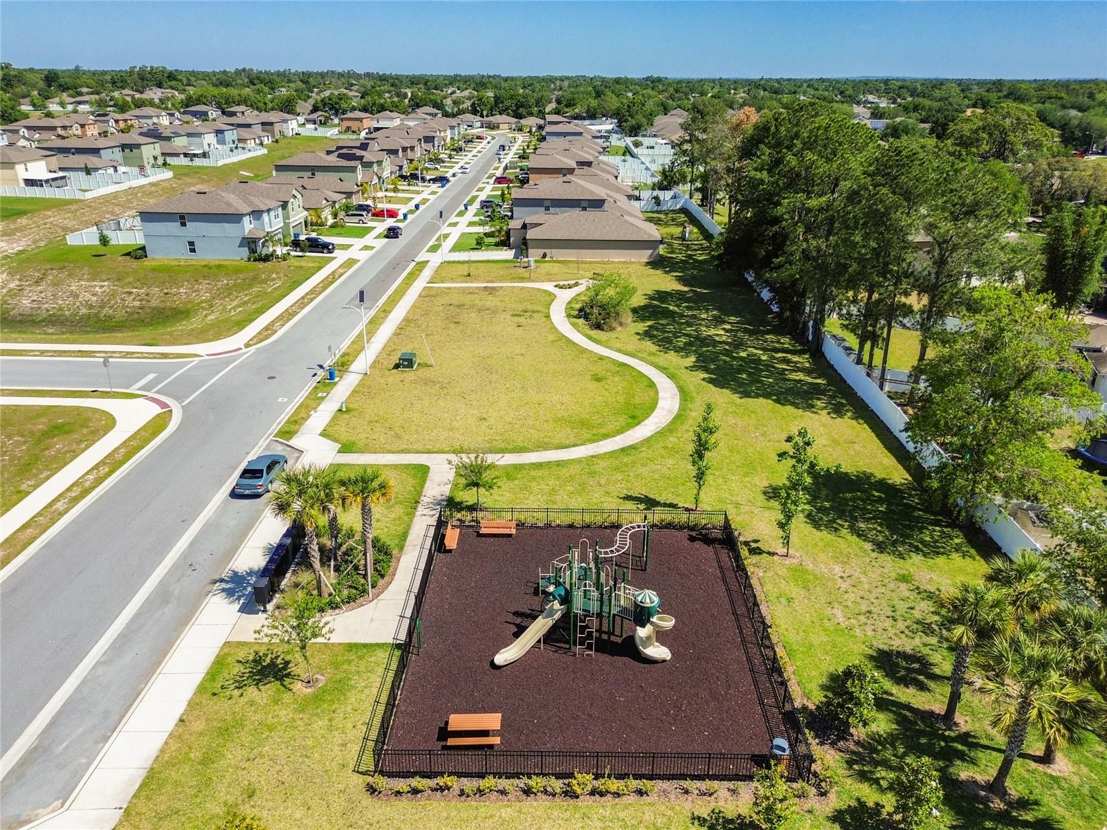 TB8519128