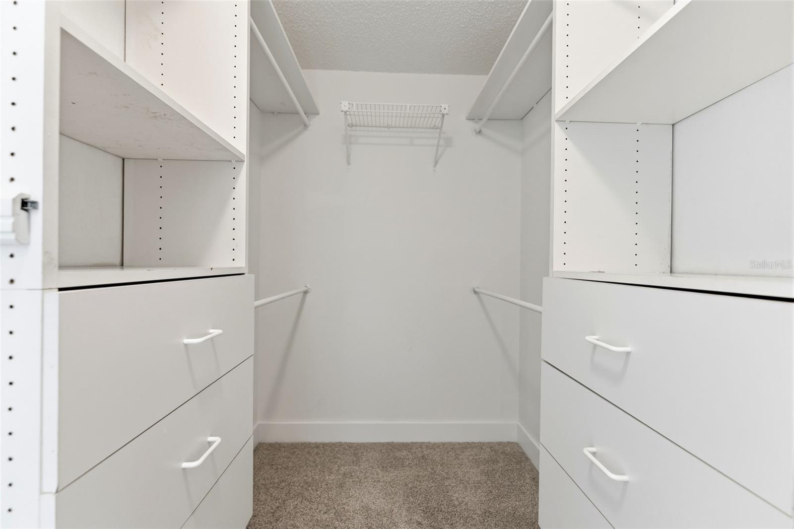 TB8519163