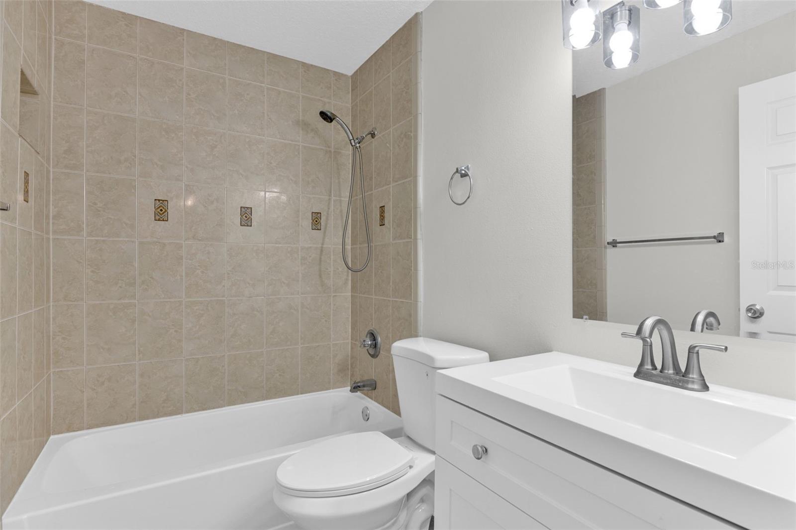 2ND BATHROOM