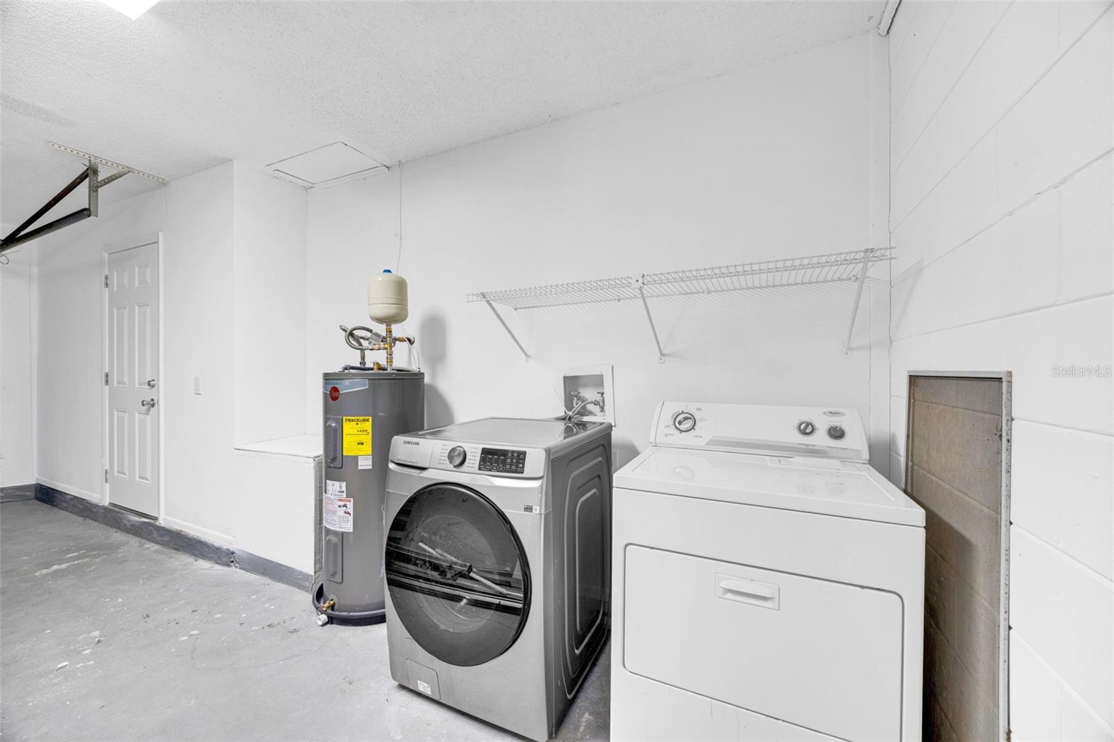 LAUNDRY AREA
