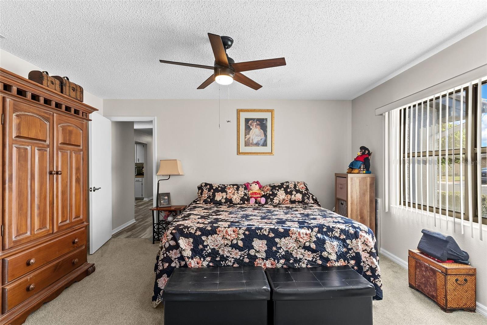 Secondary bedroom
