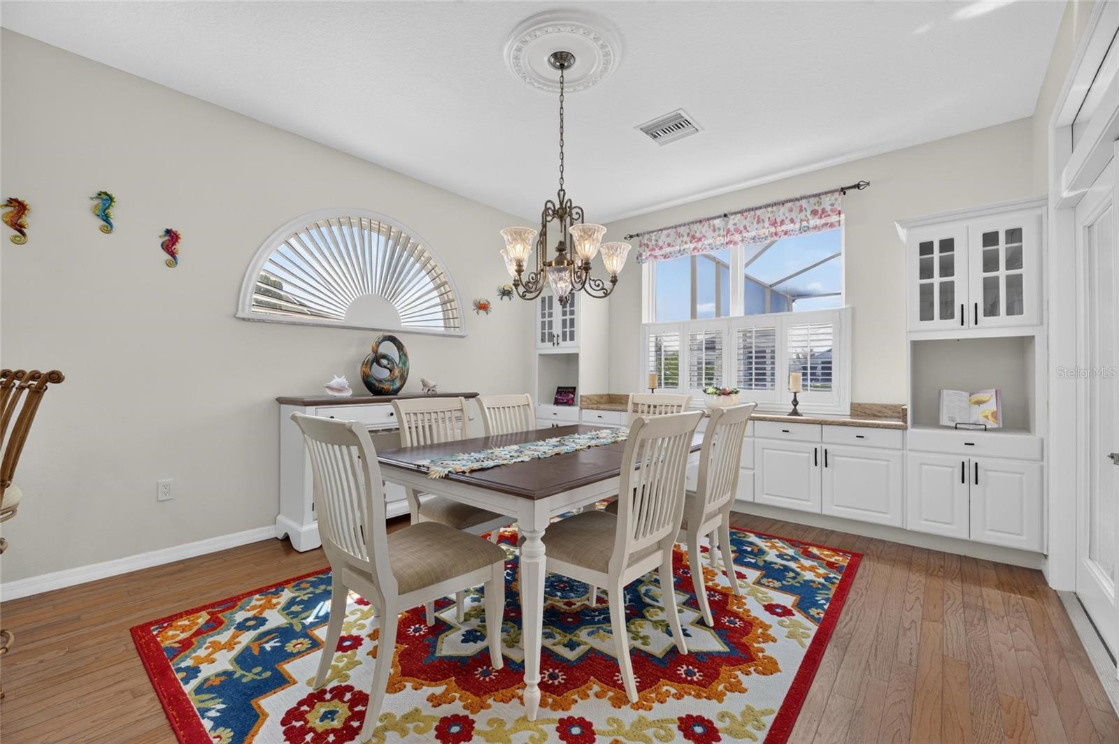 Dinette (informal Dining Room)