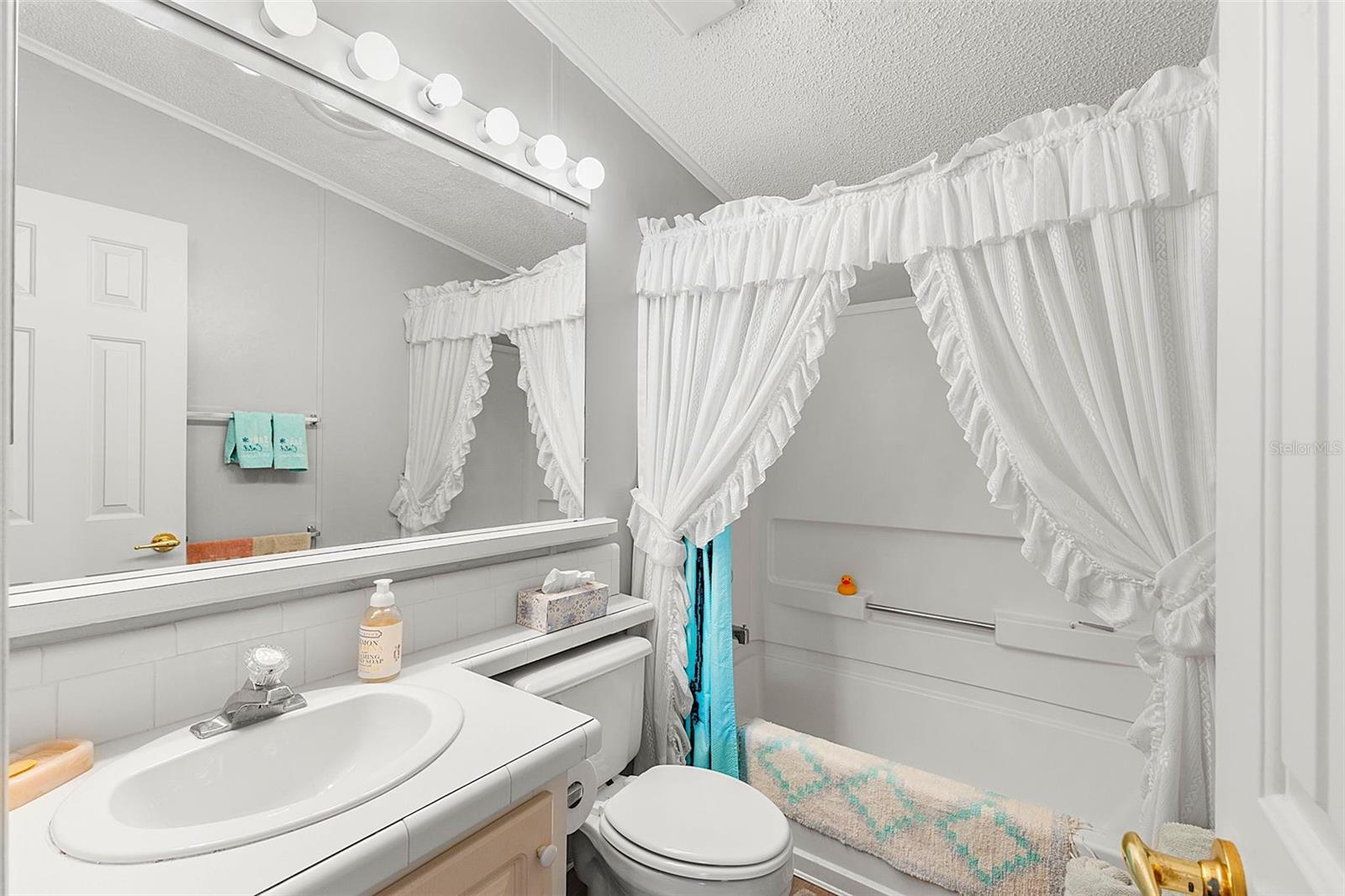 tub/shower combo