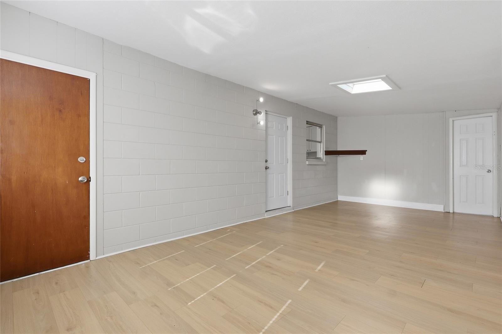 Family/bonus room.