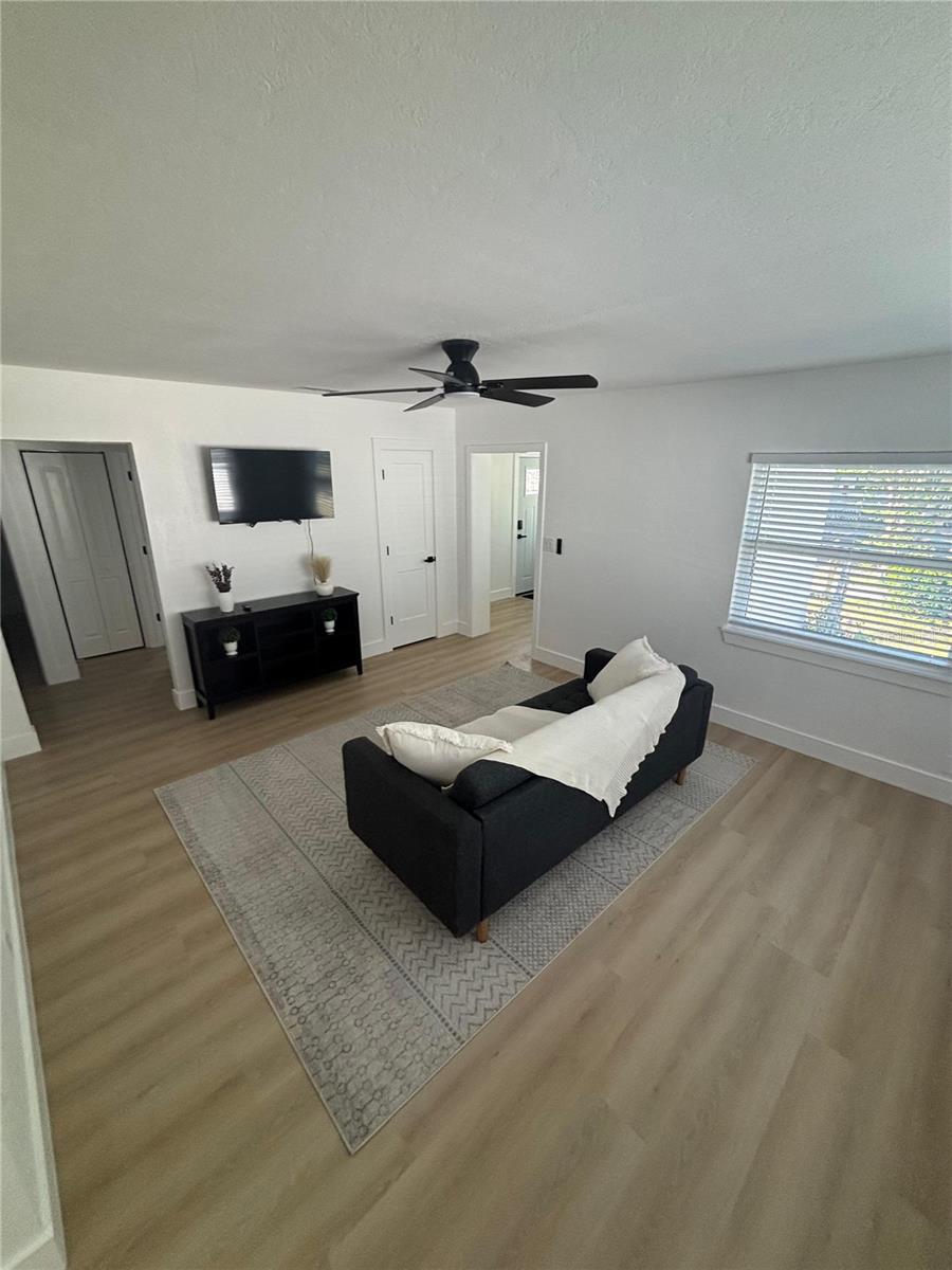 Living area with current furniture