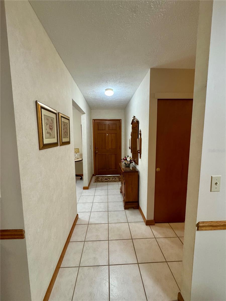 FOYER