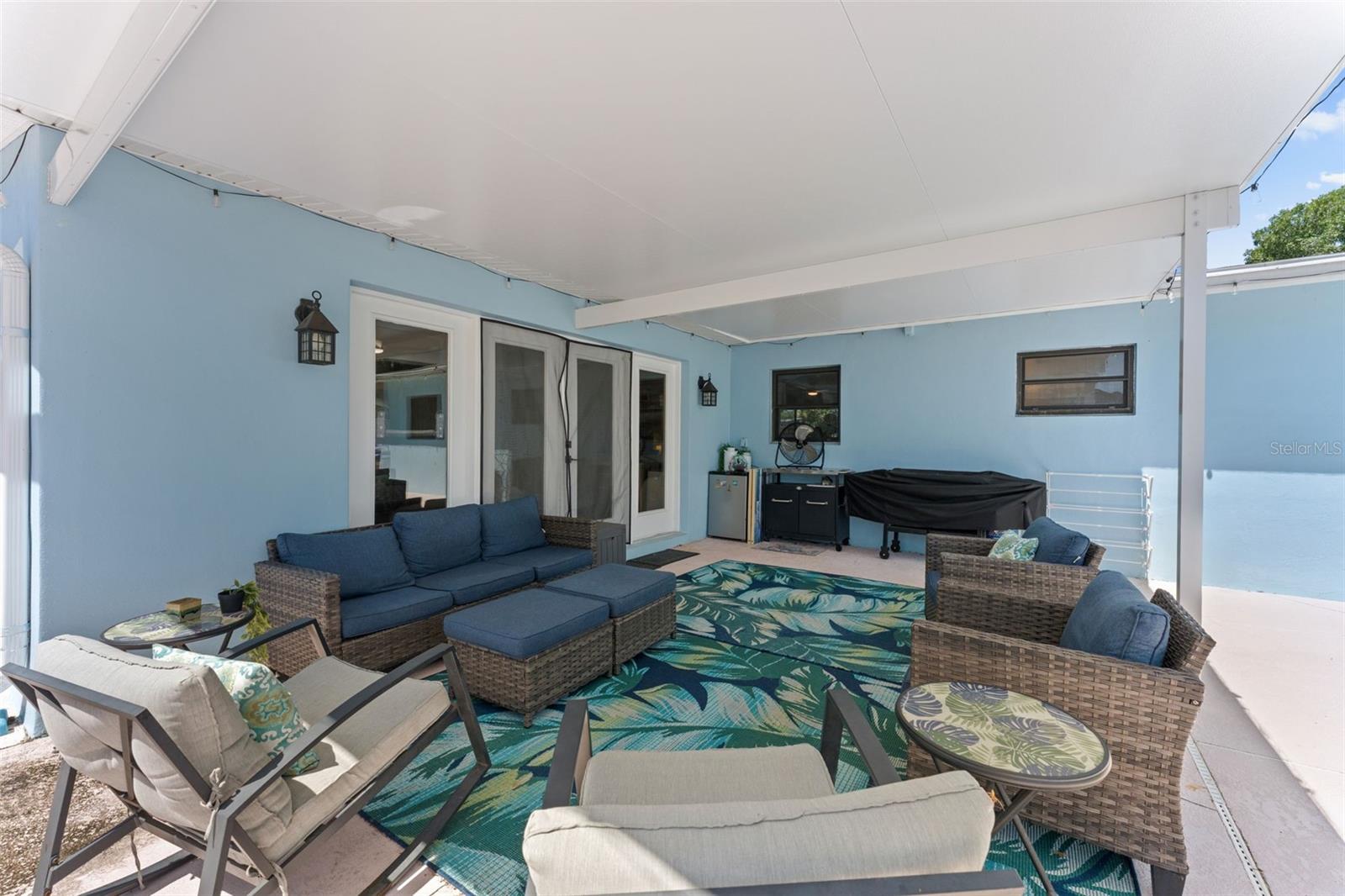 Covered patio off family room