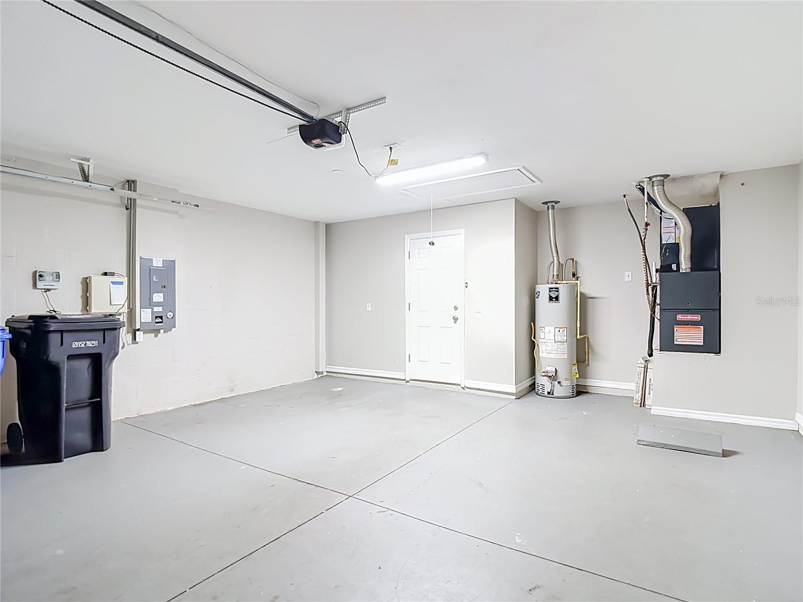 C7527379